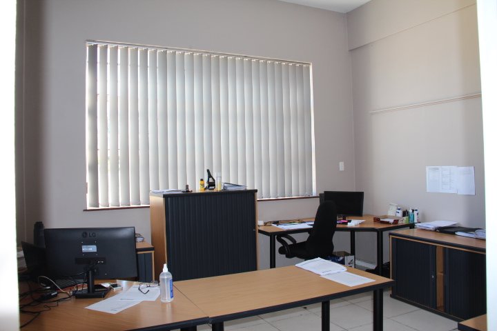 To Let Commercial Property for Rent in Dormehls Drift Western Cape